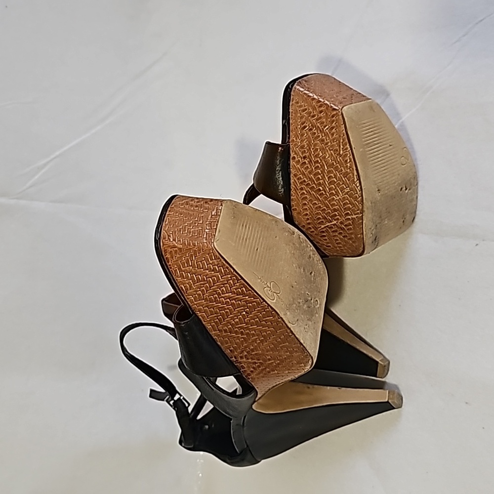 Jessica Simpson Platform Sandals - Picture 5 of 10
